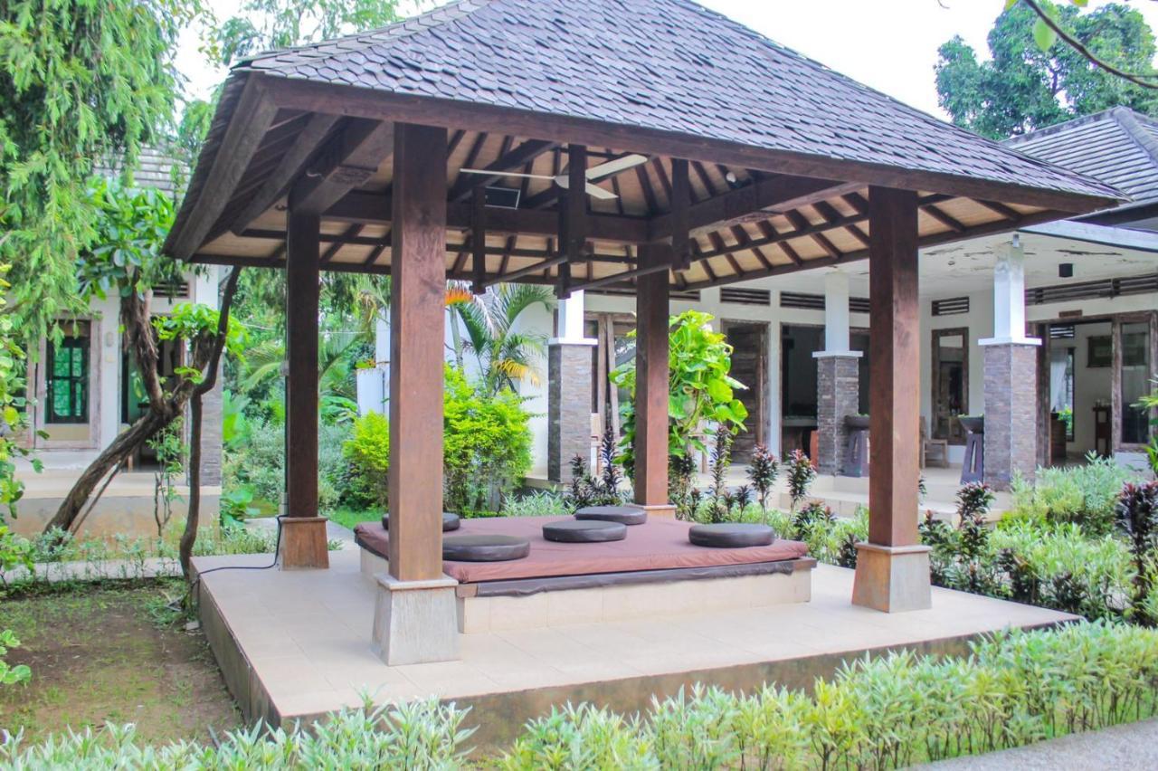 لوفينا Araminth Guest House And Spa المظهر الخارجي الصورة